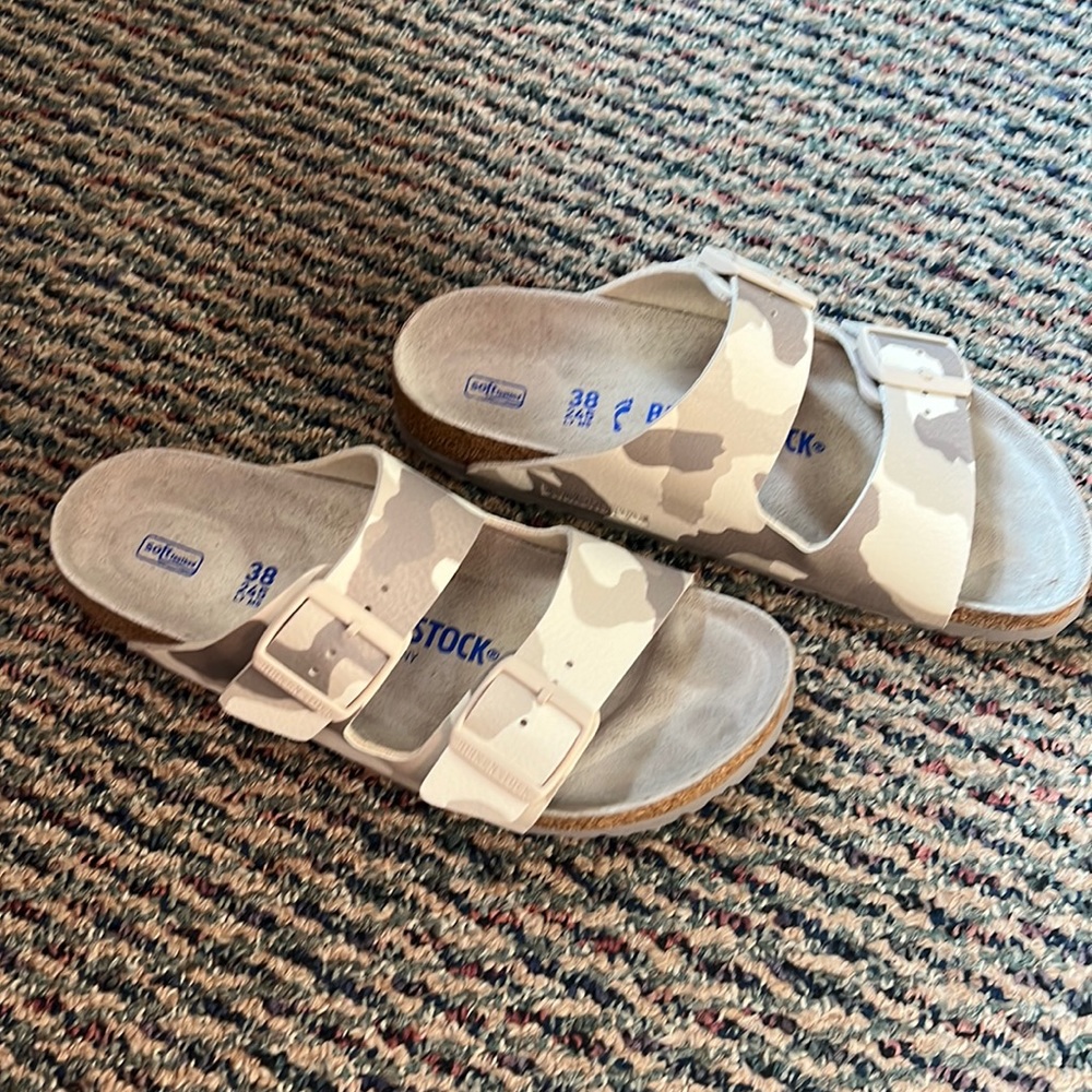 Women’s Arizona cameo Birkenstocks